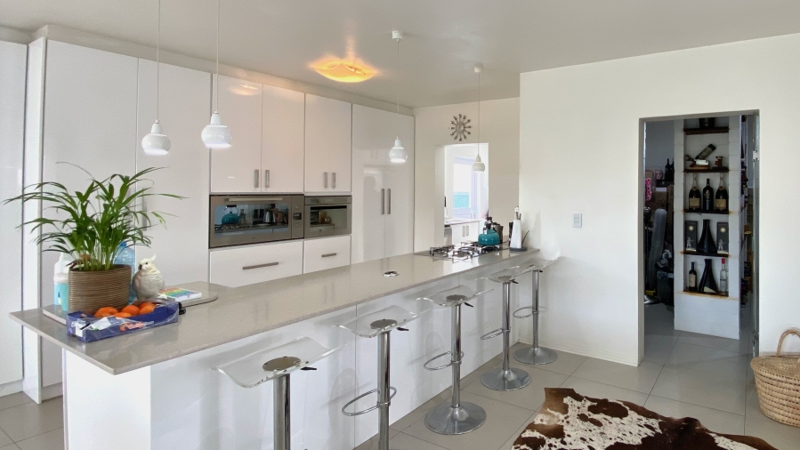 4 Bedroom Property for Sale in Dwarskersbos Western Cape